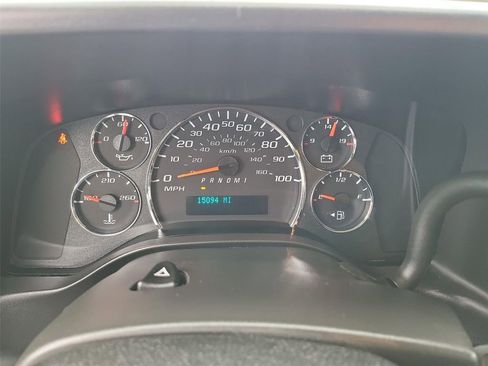 Used 2024 Chevrolet Express 2500 w/ Driver Convenience Package RWD image 3