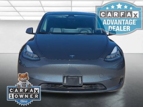 Used 2023 Tesla Model Y Performance image 23
