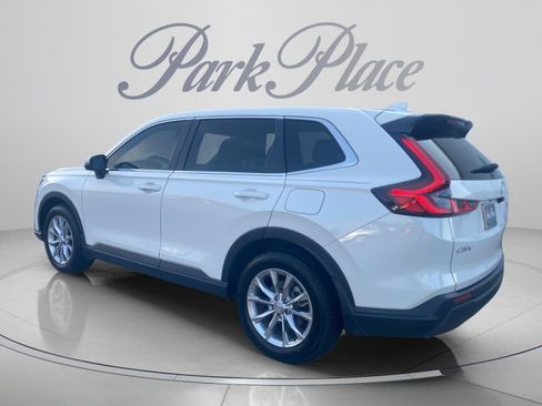Used 2023 Honda CR-V EX image 3