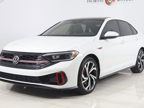 Used 2024 Volkswagen Jetta GLI Autobahn image 5