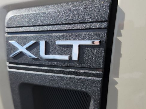 New 2025 Ford Maverick XLT w/ Equipment Group 301A image 17