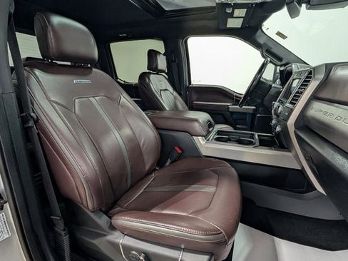 Used 2017 Ford F350 Platinum w/ Platinum Ultimate Package image 22