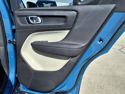 Certified 2023 Volvo XC40 B4 Plus w/ Driver Assist Package image 14