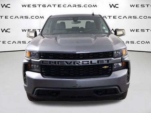 Used 2022 Chevrolet Silverado 1500 Custom w/ Safety Confidence Package RWD image 2
