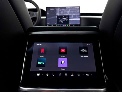 Used 2022 Tesla Model S image 32