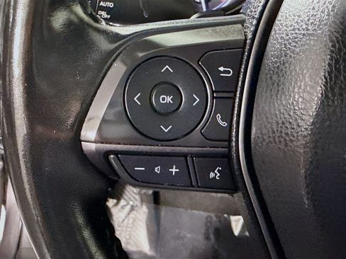 Used 2023 Toyota Camry SE FWD image 14