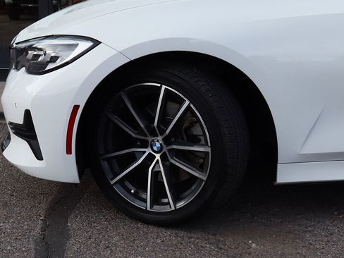Used 2019 BMW 330i Sedan image 5