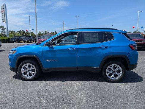 New 2025 Jeep Compass Latitude w/ Sun & Sound Group image 6