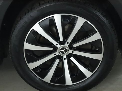 Used 2022 Mercedes-Benz GLB 250 4MATIC image 10