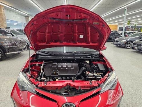 Used 2018 Toyota Corolla SE FWD image 37
