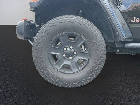 Used 2021 Jeep Gladiator Mojave w/ LED Lighting Group AWD/4WD image 10