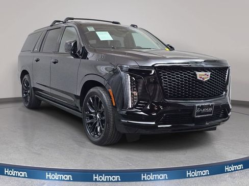 Used 2025 Cadillac Escalade ESV Sport w/ Touring Package AWD/4WD image 3