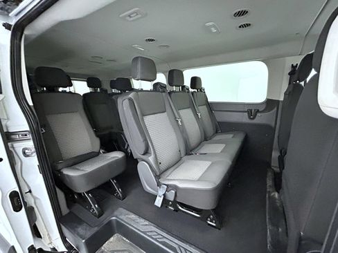 Used 2022 Ford Transit 350 XLT RWD image 17