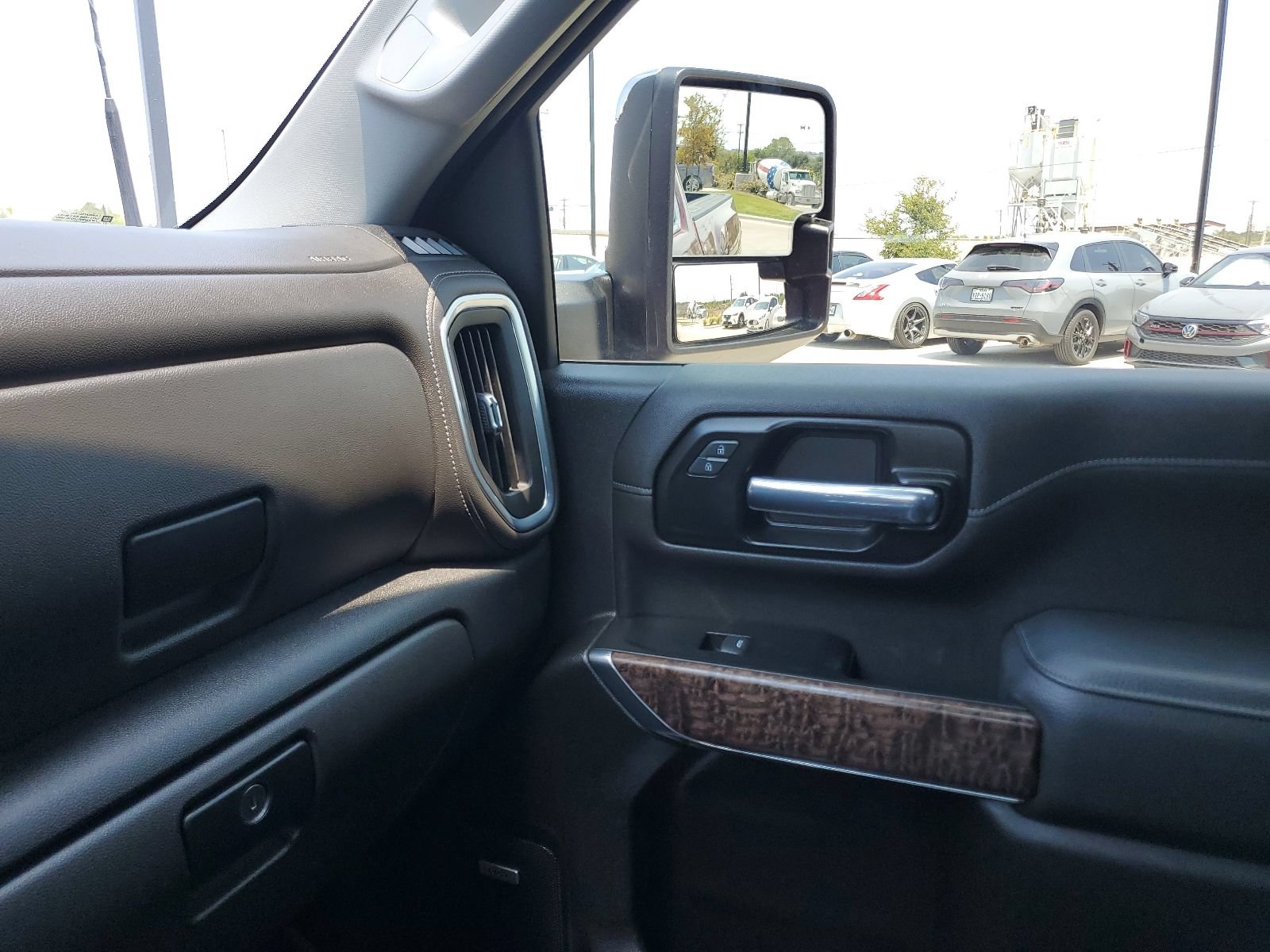 Used 2022 GMC Sierra 3500 Denali AWD/4WD image 43