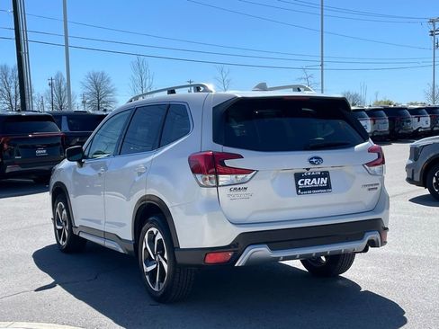 Used 2022 Subaru Forester Touring image 5