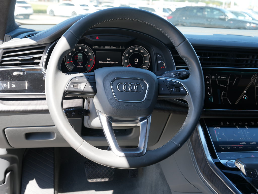 Used 2019 Audi Q8 Prestige AWD/4WD image 26
