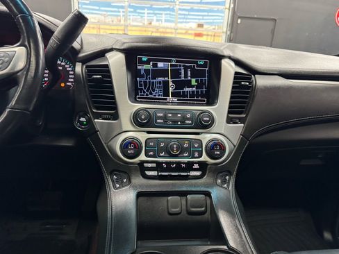 Used 2018 GMC Yukon SLT w/ Open Road Package image 39