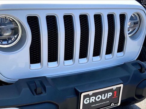 Used 2021 Jeep Wrangler Unlimited Sahara AWD/4WD image 32