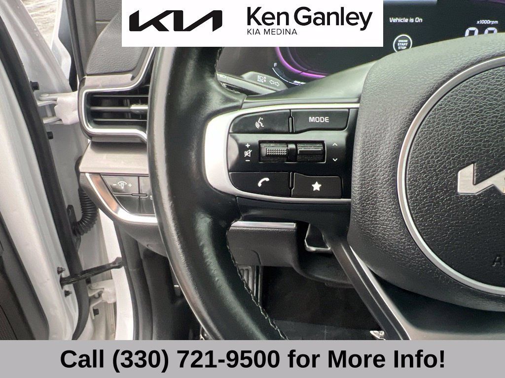Certified 2024 Kia Sportage EX FWD image 29