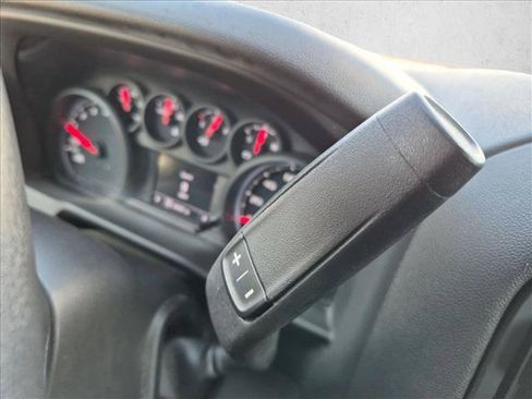 Used 2022 Chevrolet Silverado 1500 Custom AWD/4WD image 10