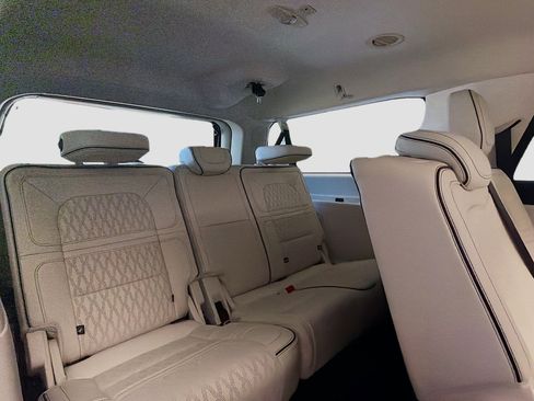 Used 2024 Lincoln Navigator L Black Label image 21