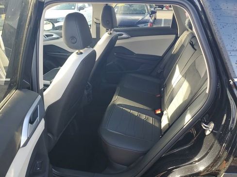 New 2026 Volkswagen Taos SE image 10