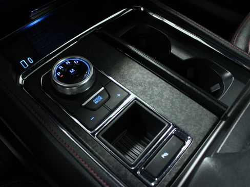 Used 2024 Ford Expedition Limited image 24