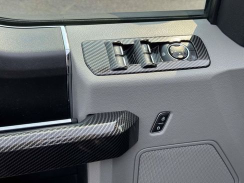 Used 2018 Ford F150 XLT AWD/4WD image 18