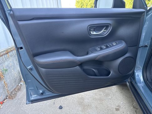 Used 2025 Honda HR-V Sport image 6