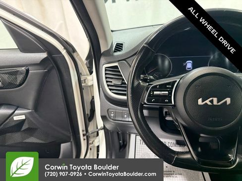 Used 2022 Kia Seltos SX AWD/4WD image 26