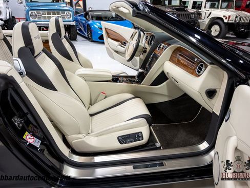 Used 2018 Bentley Continental GT image 28