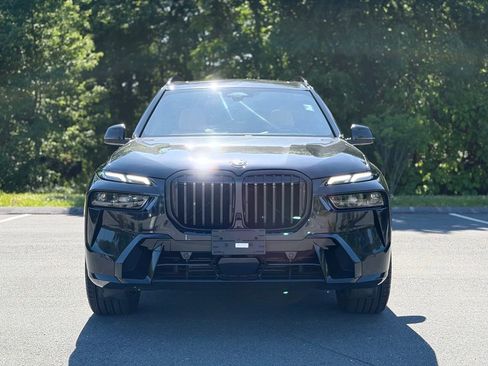 Certified 2024 BMW X7 xDrive40i w/ Executive Package AWD/4WD image 10