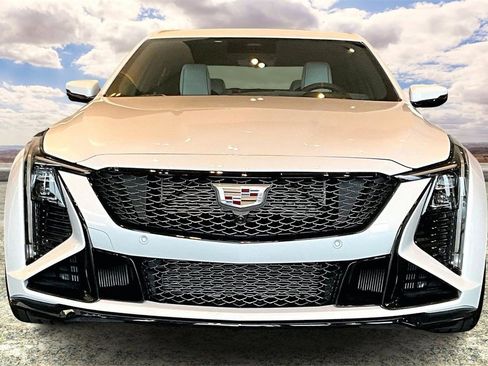 Used 2025 Cadillac CT5 V Blackwing w/ Precision Package image 2