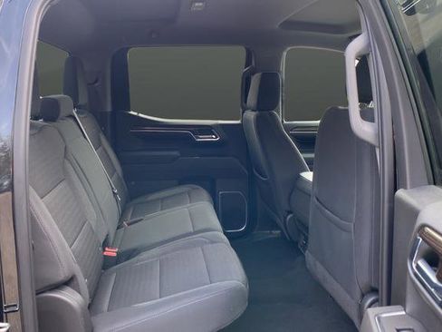Used 2022 Chevrolet Silverado 1500 RST AWD/4WD image 25