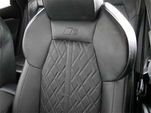 Used 2025 Audi SQ5 Premium Plus image 19