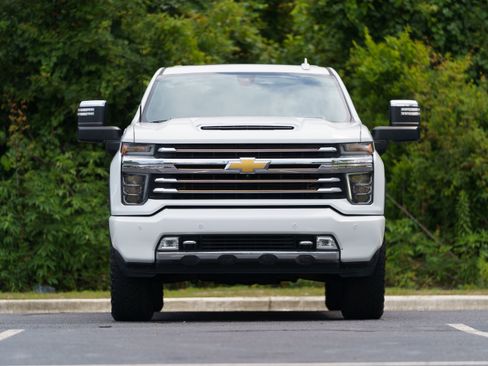 Used 2021 Chevrolet Silverado 2500 High Country w/ Z71 Off-Road Package AWD/4WD image 34