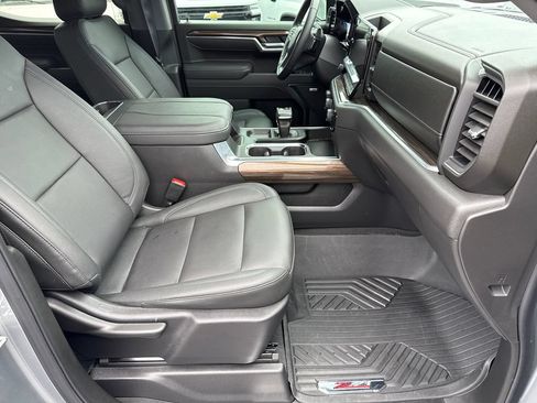 Used 2026 Chevrolet Silverado 1500 LT Trail Boss w/ LT Trail Boss Premium Package AWD/4WD image 15