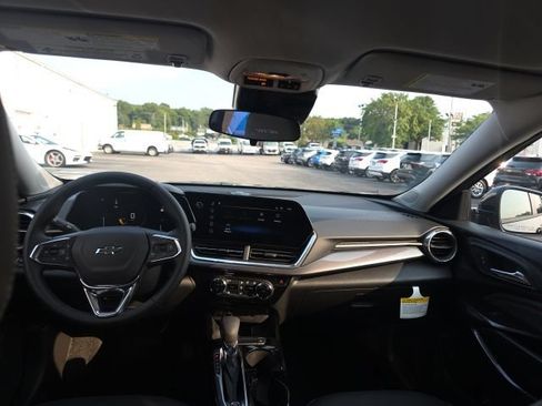 New 2026 Chevrolet Trax ACTIV w/ Driver Confidence Package FWD image 14