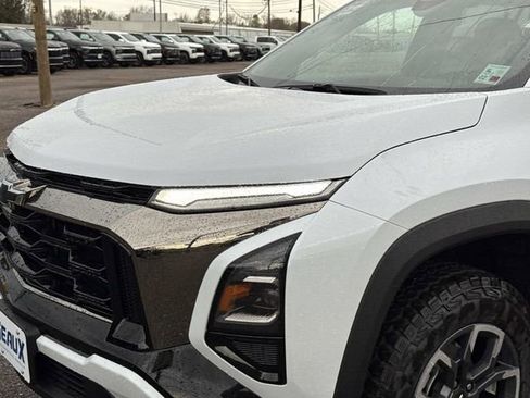New 2026 Chevrolet Equinox ACTIV FWD image 2