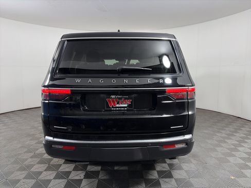 Used 2022 Jeep Wagoneer Series I image 16