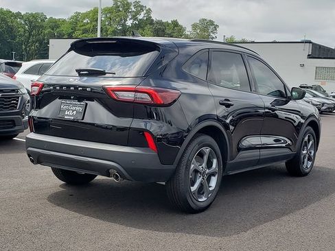 Used 2025 Ford Escape ST-Line w/ Tech Pack #1 FWD image 6