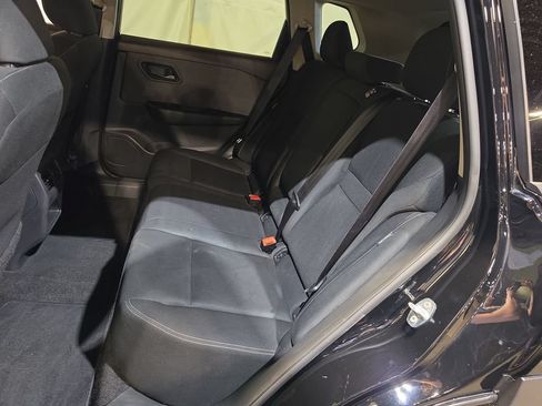 Used 2023 Nissan Rogue S AWD/4WD image 23