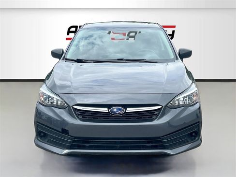 Used 2020 Subaru Impreza 2.0i image 2