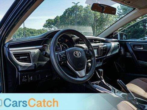 Used 2015 Toyota Corolla LE FWD image 19