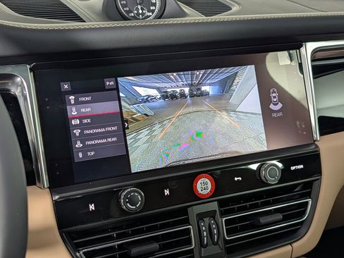 New 2026 Porsche Macan S image 32