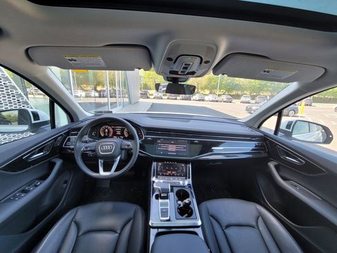 Used 2023 Audi Q7 2.0T Premium w/ Convenience Package AWD/4WD image 16