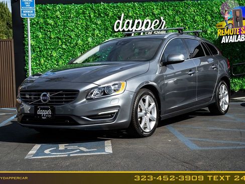 Used 2017 Volvo V60 T5 Platinum FWD image 1