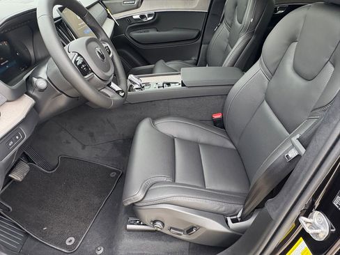 New 2026 Volvo XC90 T8 Ultra w/ Lounge Package AWD/4WD image 19
