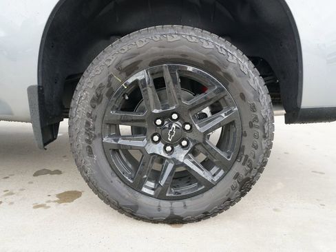 Used 2023 Ford F350 Lariat image 13