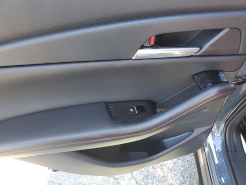 Used 2025 MAZDA CX-30 AWD 2.5 S w/ Preferred Package image 14